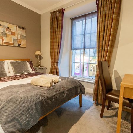 Two Bedroom Apartment Within Walking Distance To City Centre EDI Kültér fotó