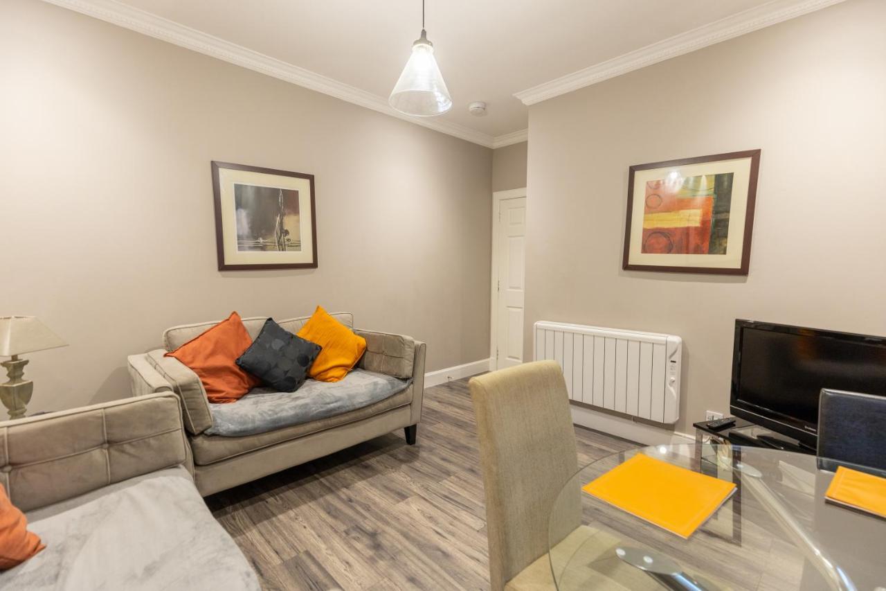 Two Bedroom Apartment Within Walking Distance To City Centre EDI Kültér fotó
