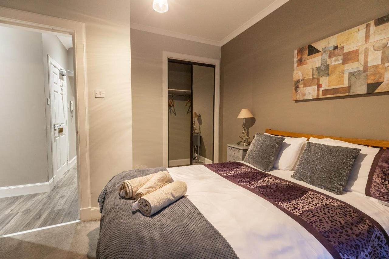 Two Bedroom Apartment Within Walking Distance To City Centre EDI Kültér fotó