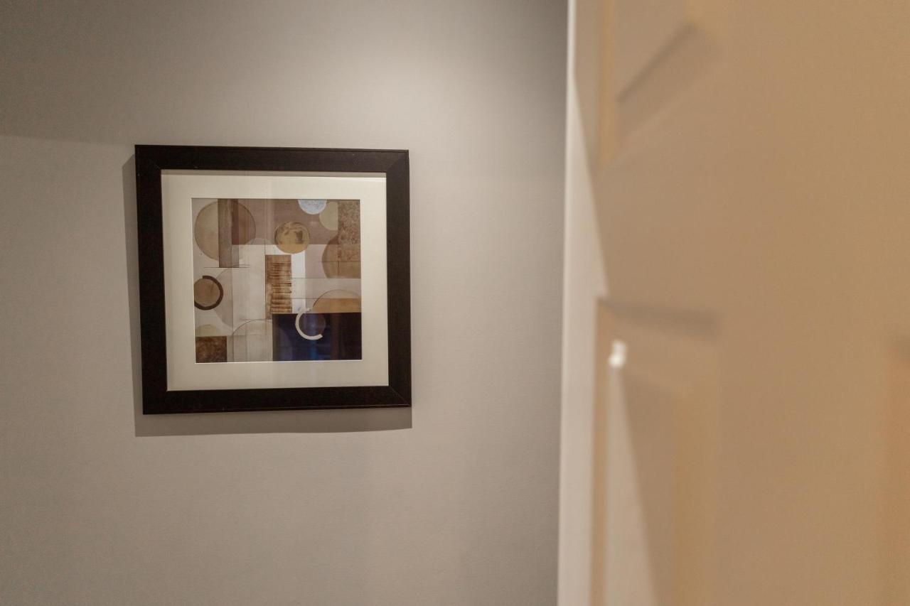 Two Bedroom Apartment Within Walking Distance To City Centre EDI Kültér fotó