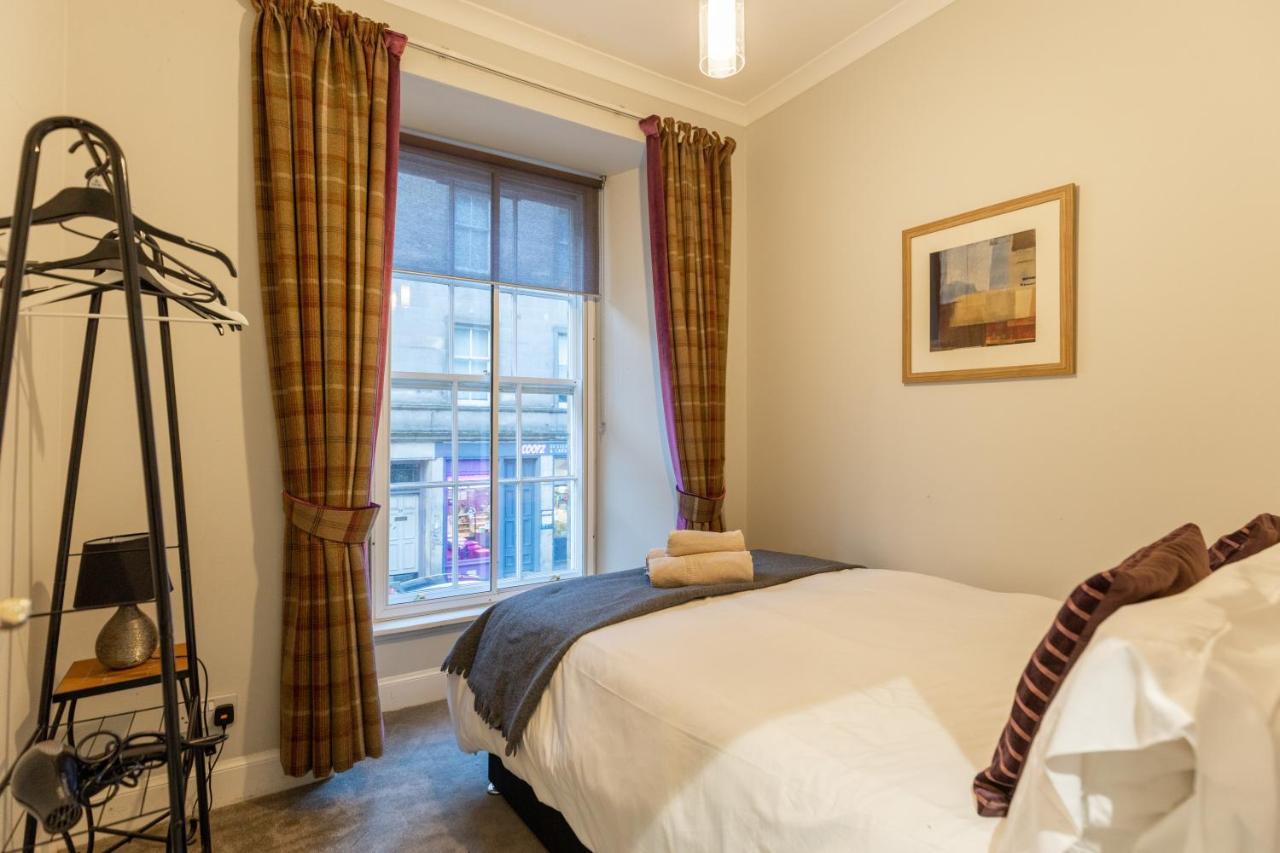 Two Bedroom Apartment Within Walking Distance To City Centre EDI Kültér fotó
